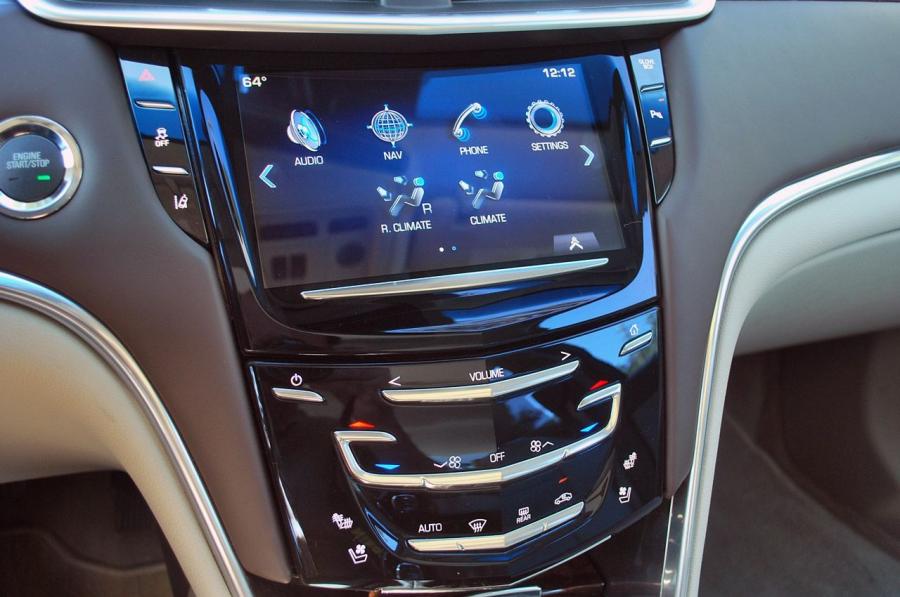  Cadillac XTS 2013 года  (фото 24 из 137)